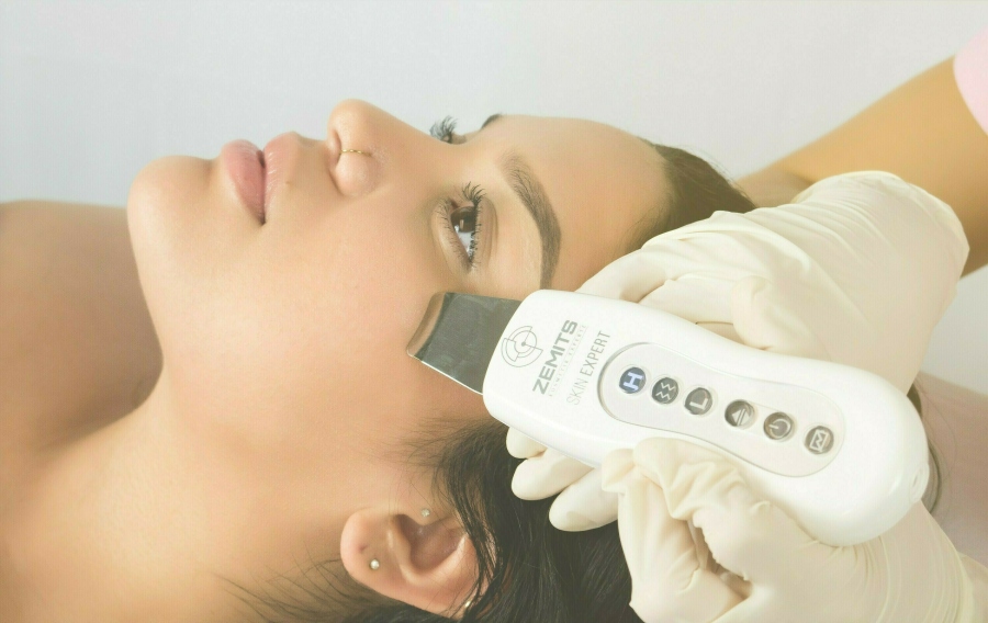 Atraumatic Facial Cleansing