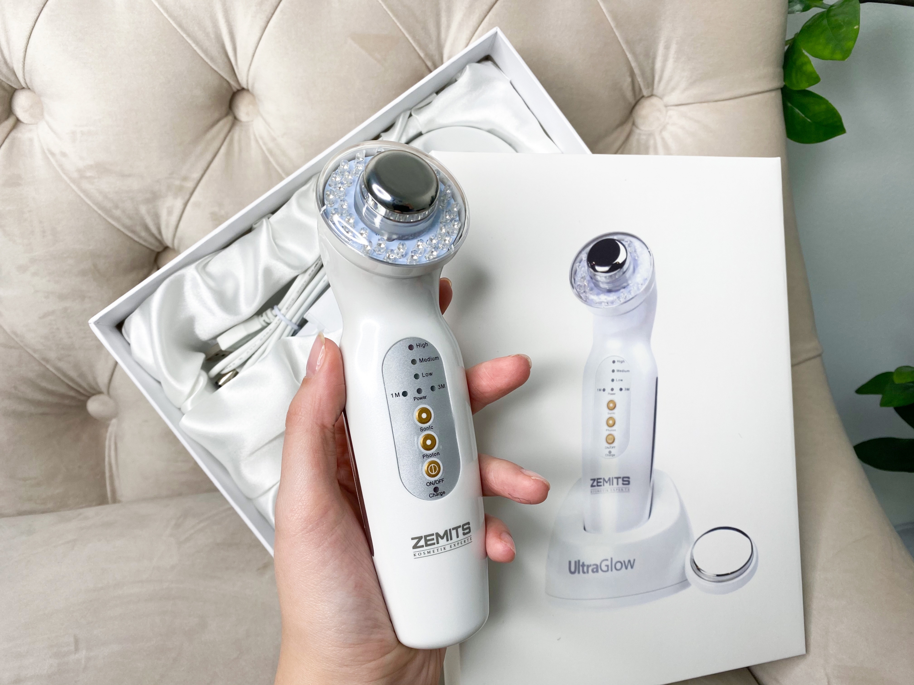 About Zemits UltraGlow Revitalizing System