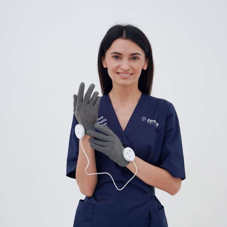 Zemits ElastiStrom Microcurrent Gloves 2
