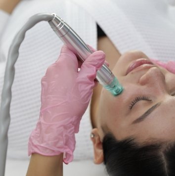 NEW Set of Hydro Dermabrasion Wand  and Tips for Zemits HydroLuxx System